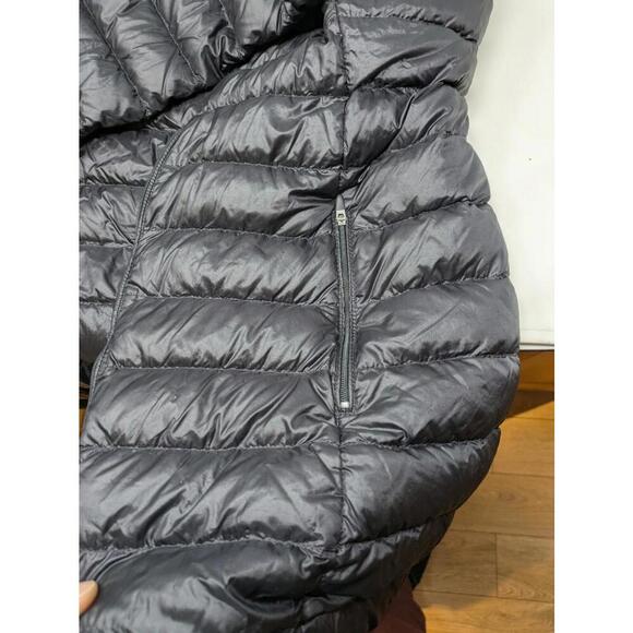 Aritzia TNA Bravura Women's Black Down Filled Jacket Size Medium - Picture 10 of 13